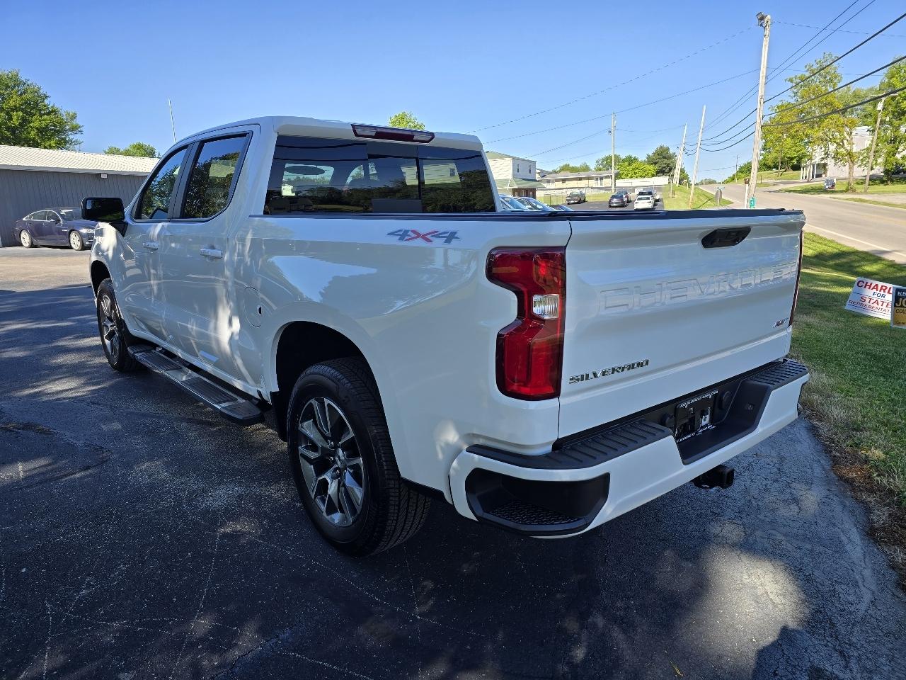 Chevrolet Silverado 1500 4WD Crew Cab 147" RST 2025