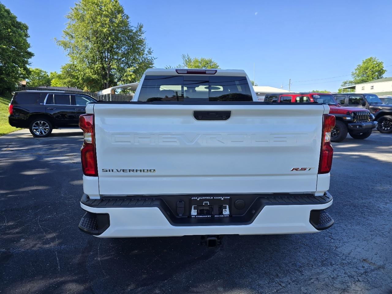 Chevrolet Silverado 1500 4WD Crew Cab 147" RST 2025