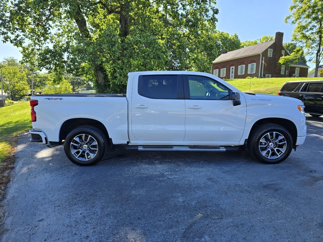 Chevrolet Silverado 1500 4WD Crew Cab 147" RST 2025