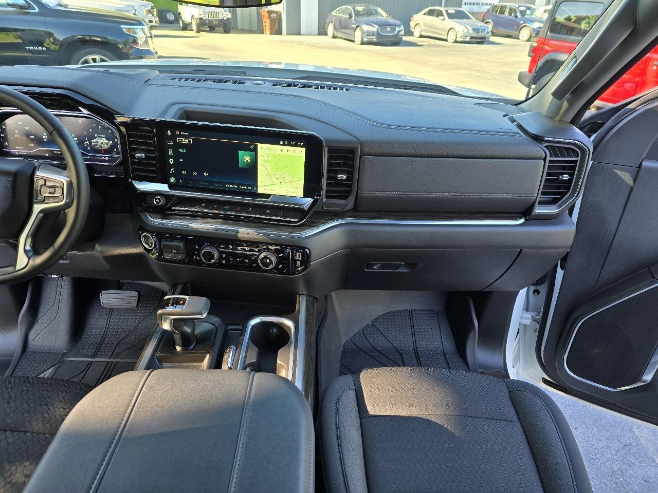 Chevrolet Silverado 1500 4WD Crew Cab 147" RST 2025