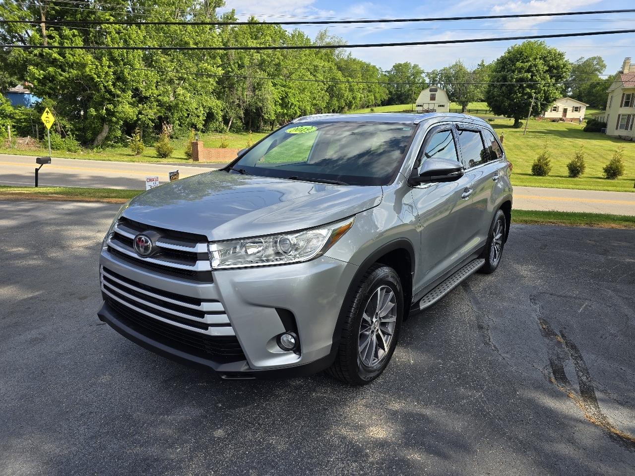 2019 Toyota Highlander XLE AWD V6