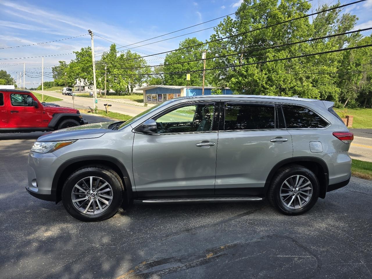 Toyota Highlander XLE AWD V6 2019