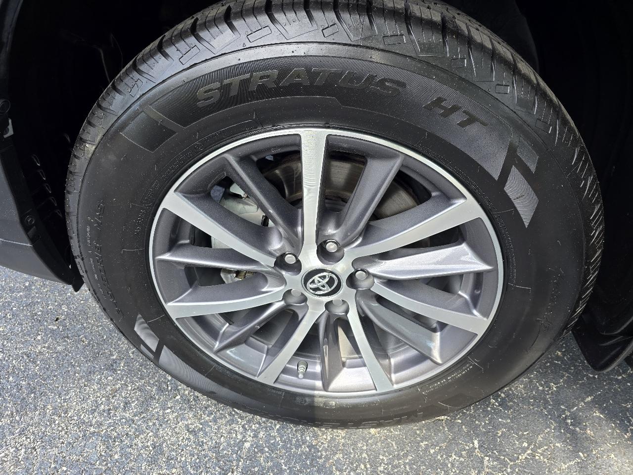 Toyota Highlander XLE AWD V6 2019