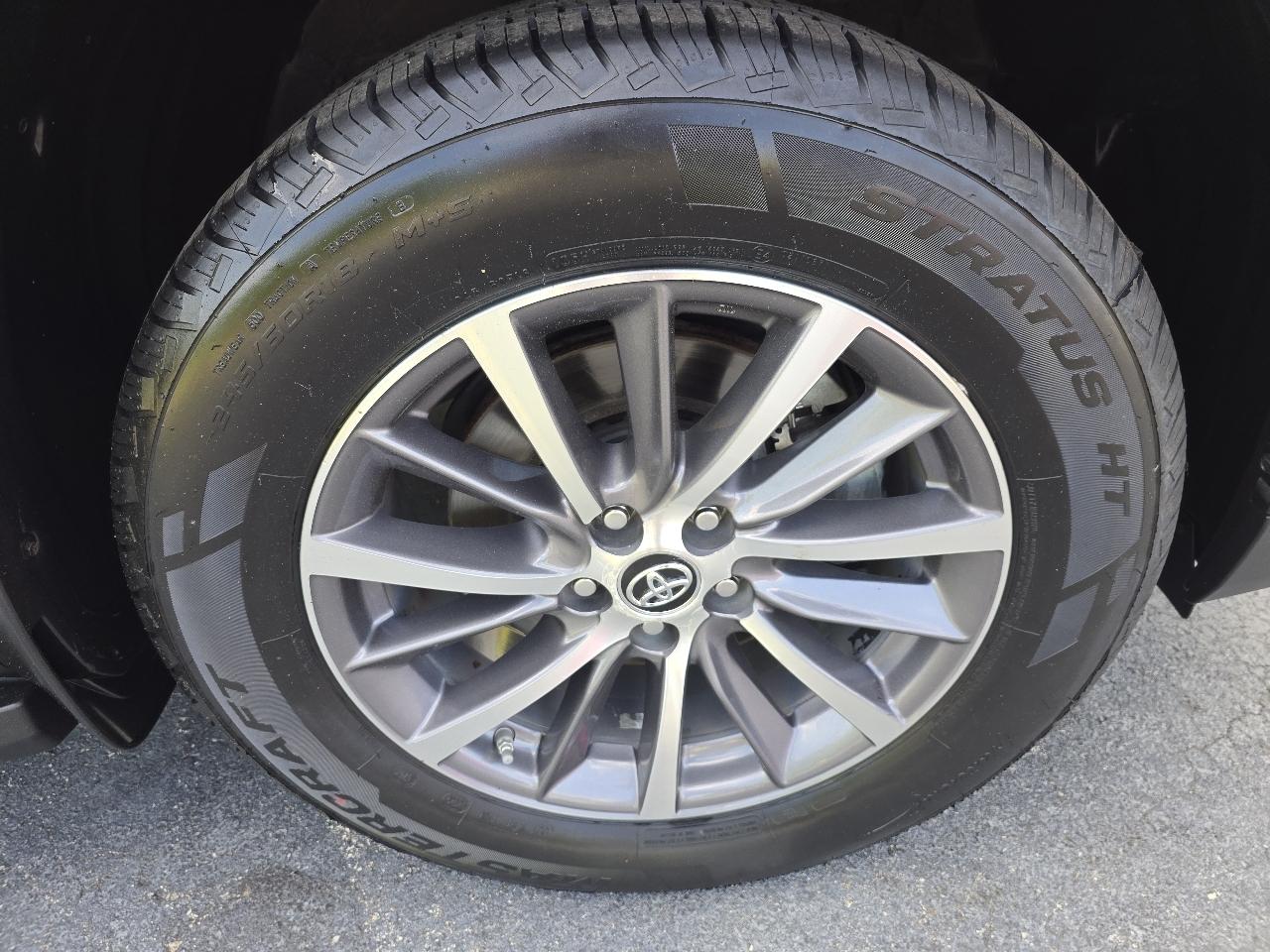 Toyota Highlander XLE AWD V6 2019