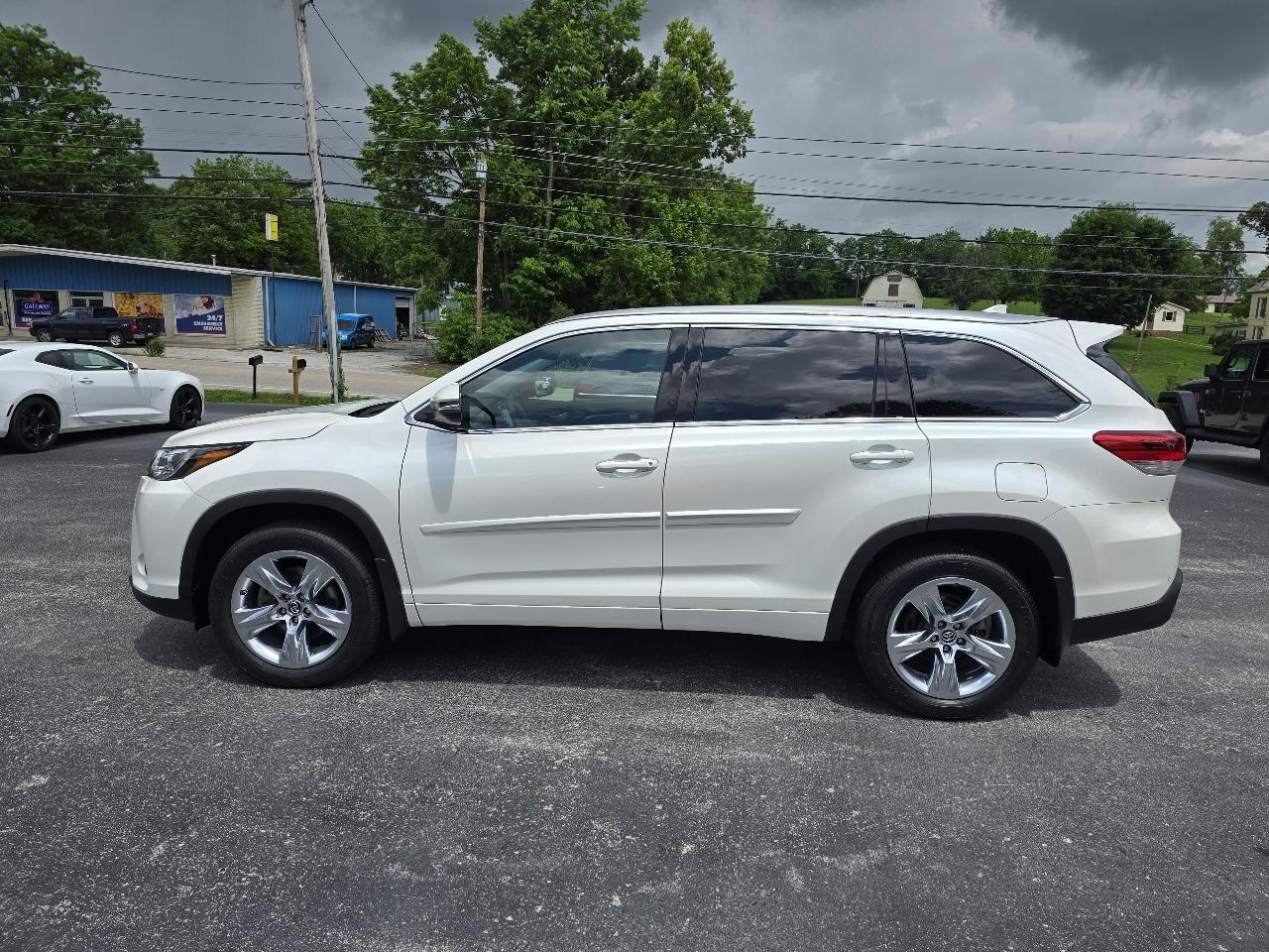 Toyota Highlander Limited AWD V6 2019