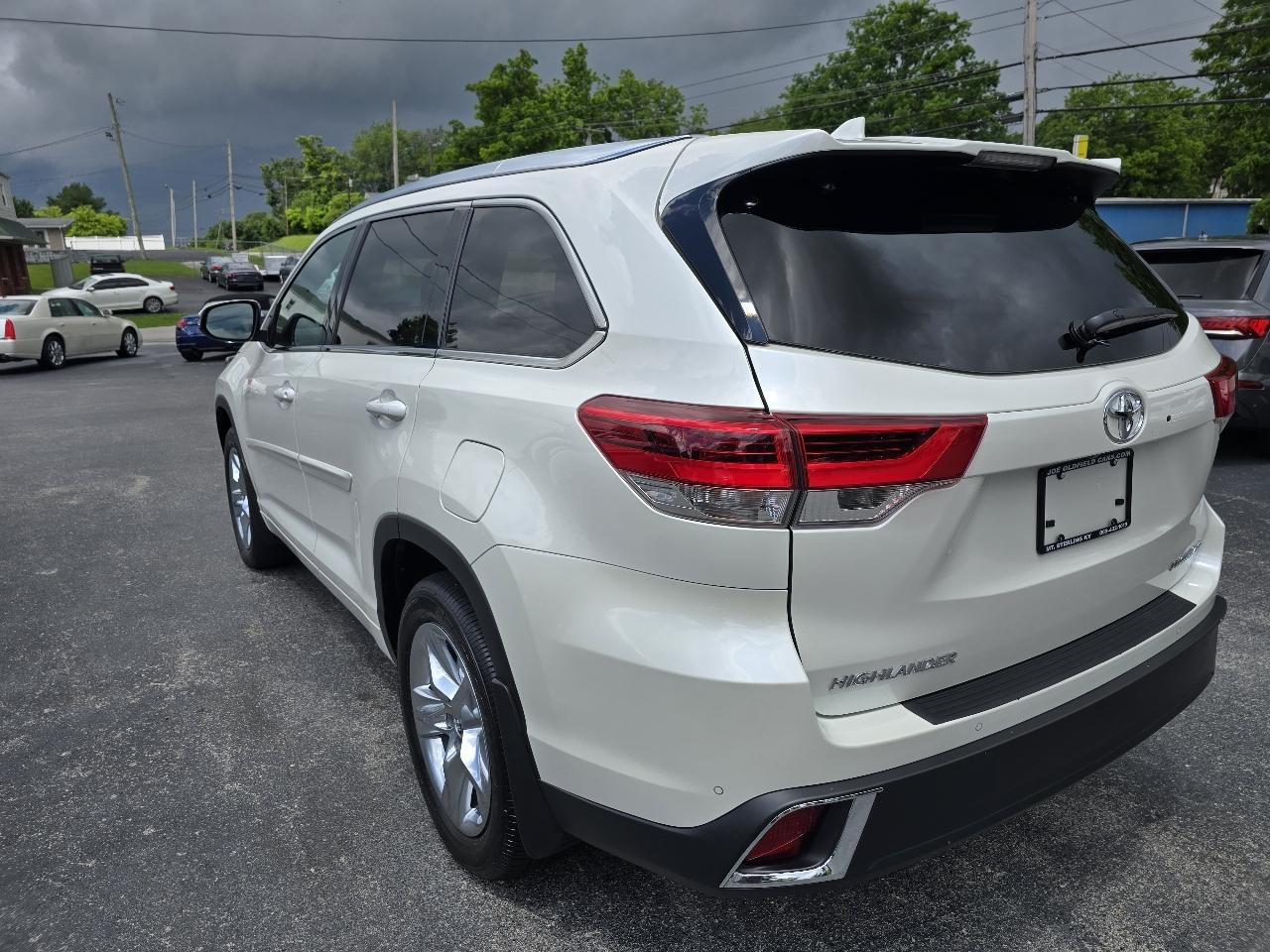 Toyota Highlander Limited AWD V6 2019