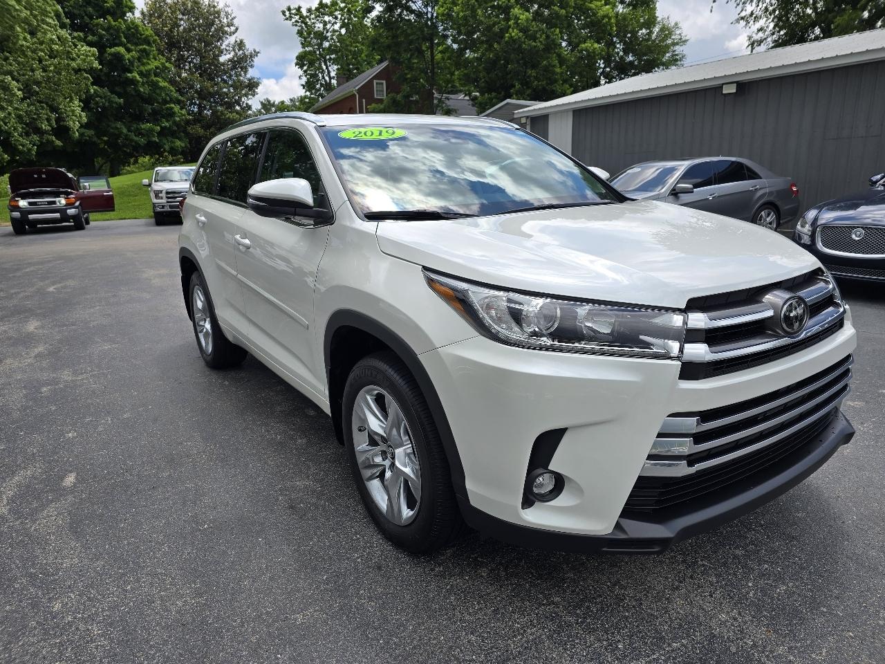 Toyota Highlander Limited AWD V6 2019
