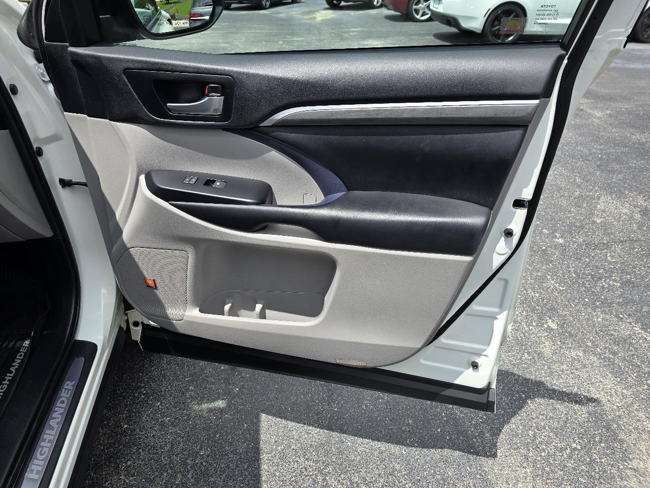 Toyota Highlander Limited AWD V6 2019