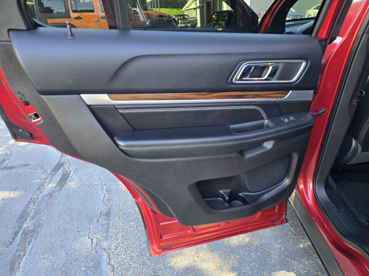 Ford Explorer Limited 4WD 2016