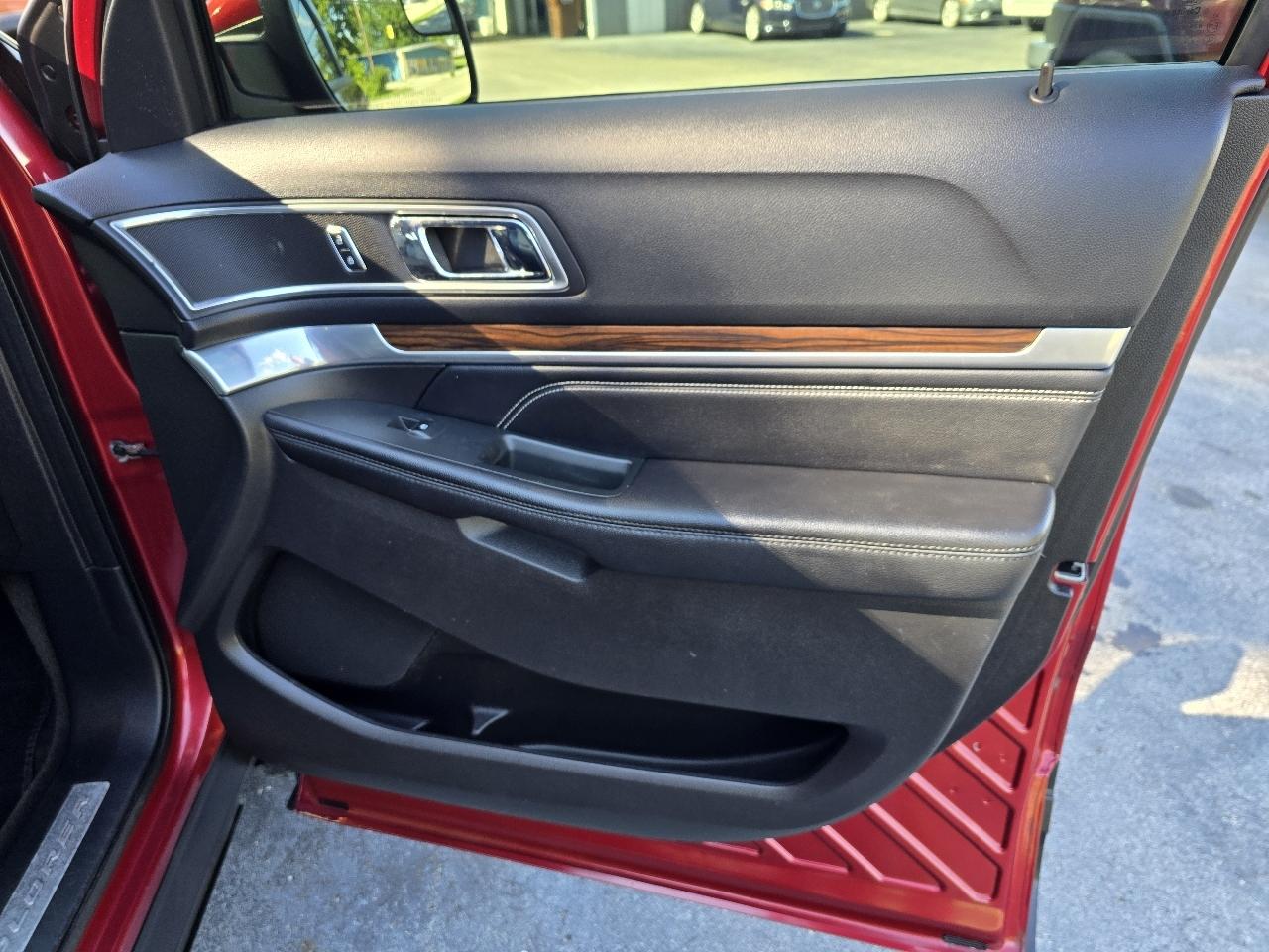 Ford Explorer Limited 4WD 2016