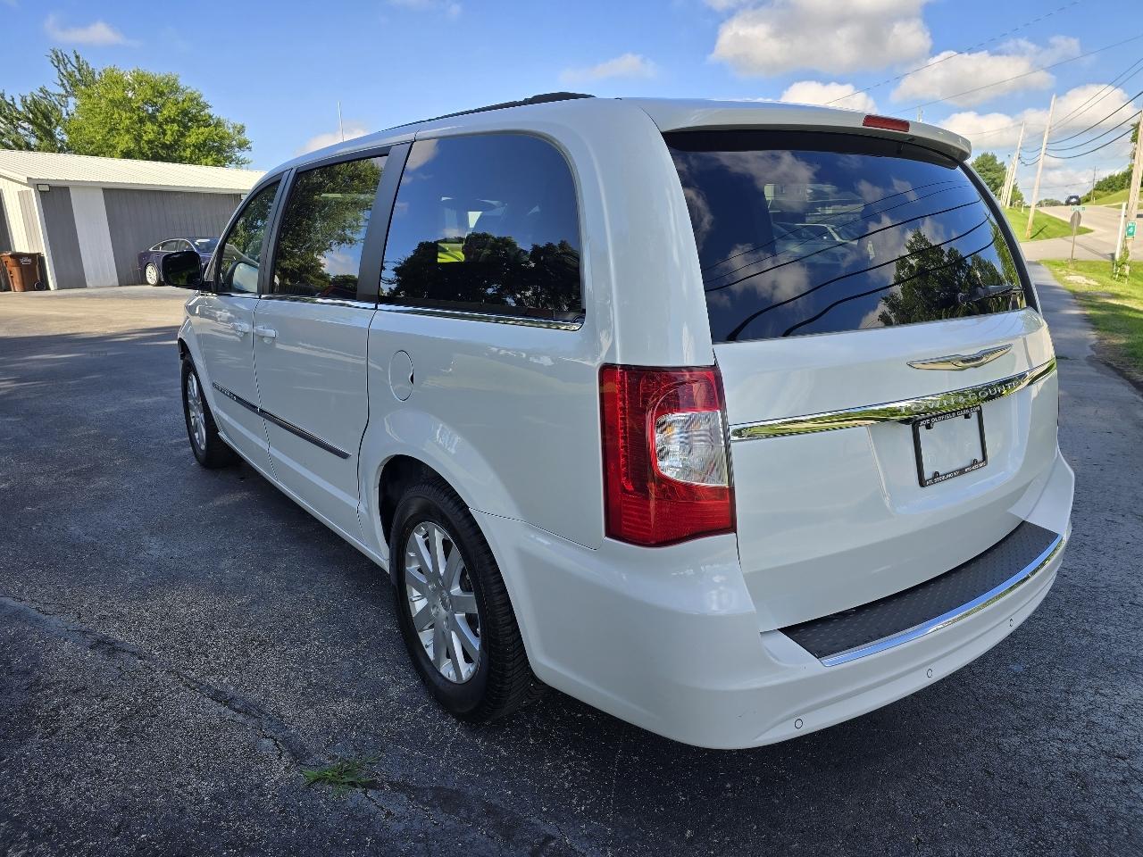 Chrysler Town & Country Touring 2014
