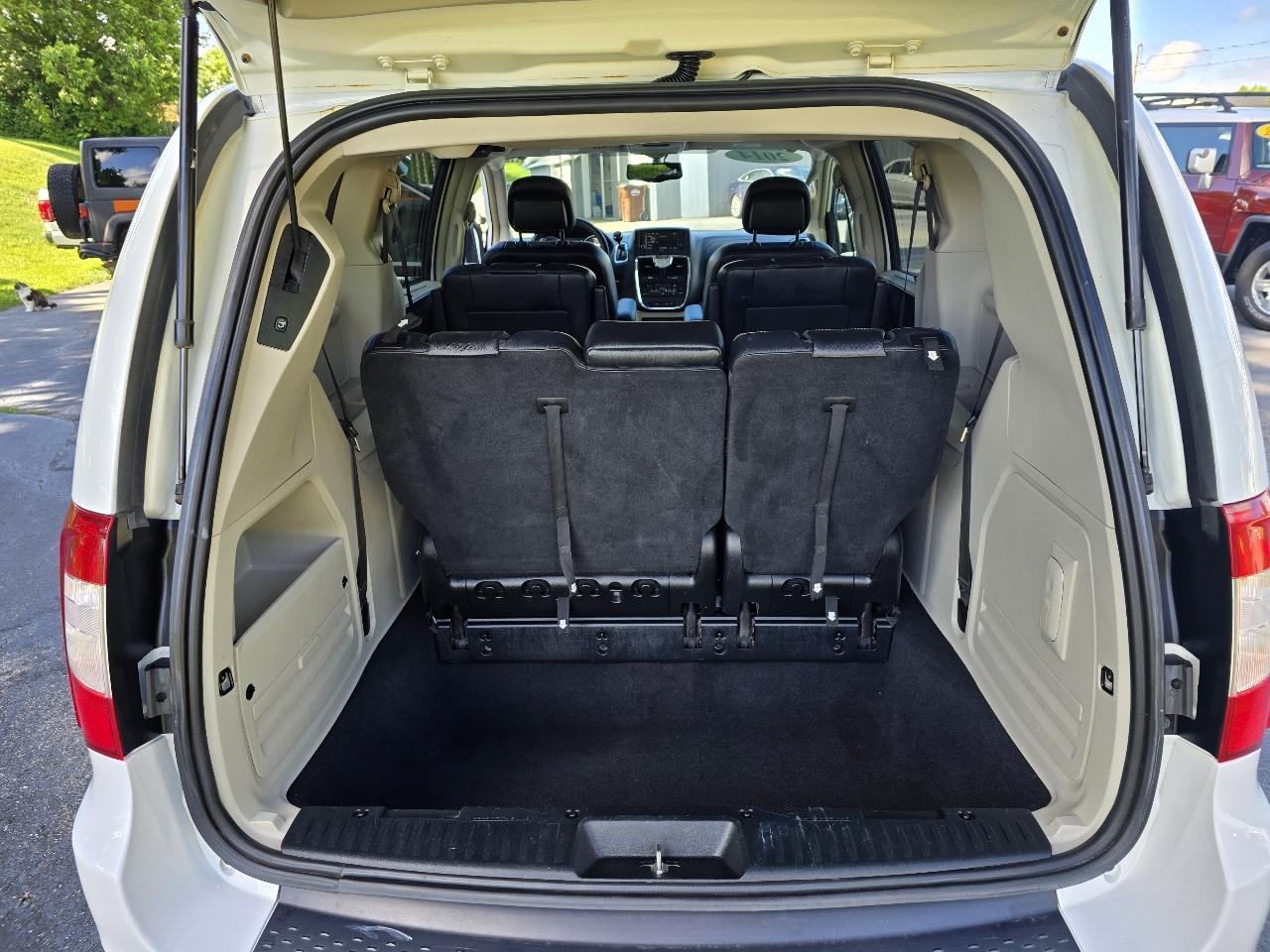 Chrysler Town & Country Touring 2014