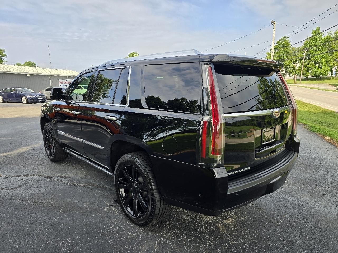 Cadillac Escalade Platinum 4WD 2019
