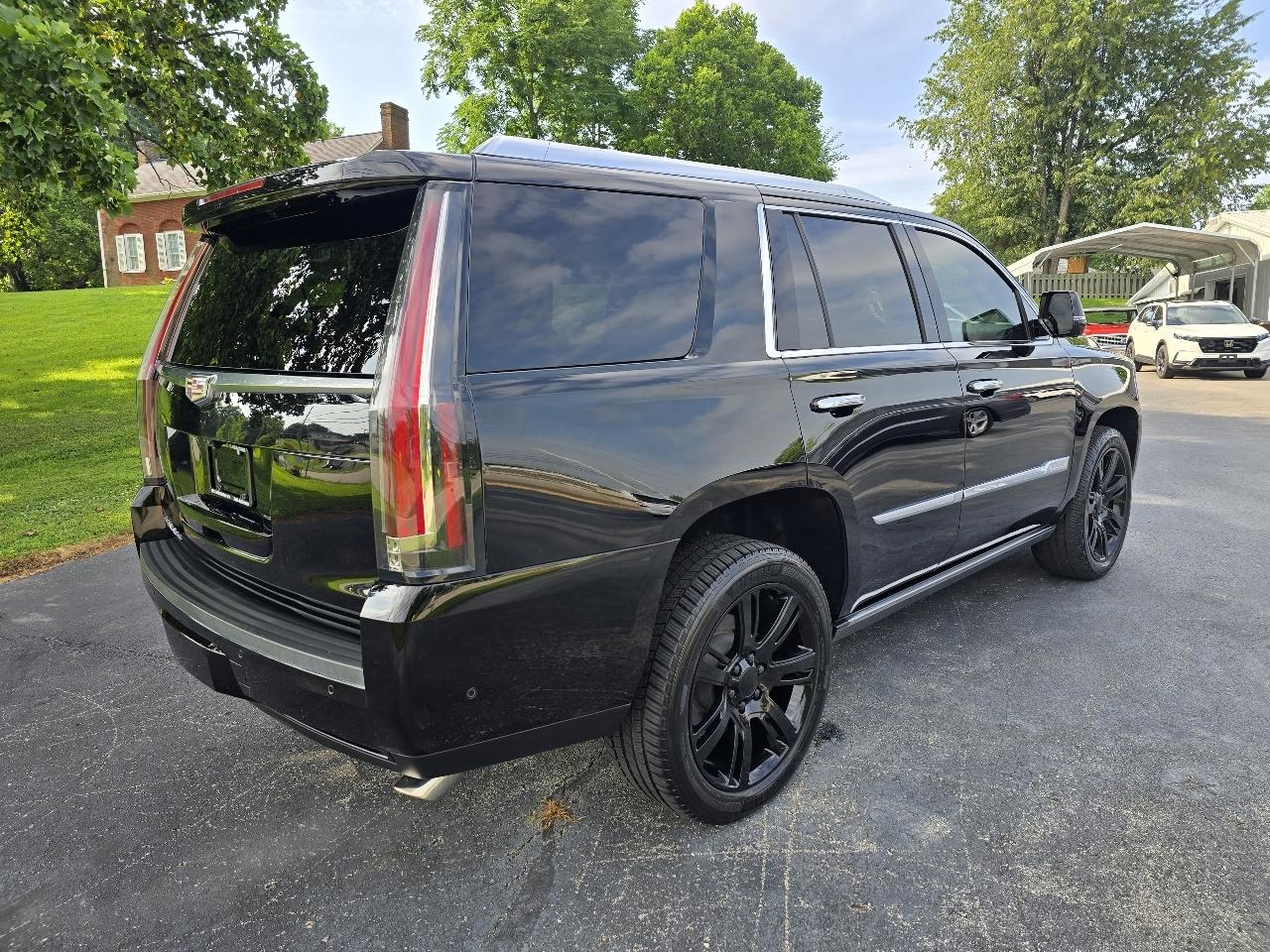 Cadillac Escalade Platinum 4WD 2019