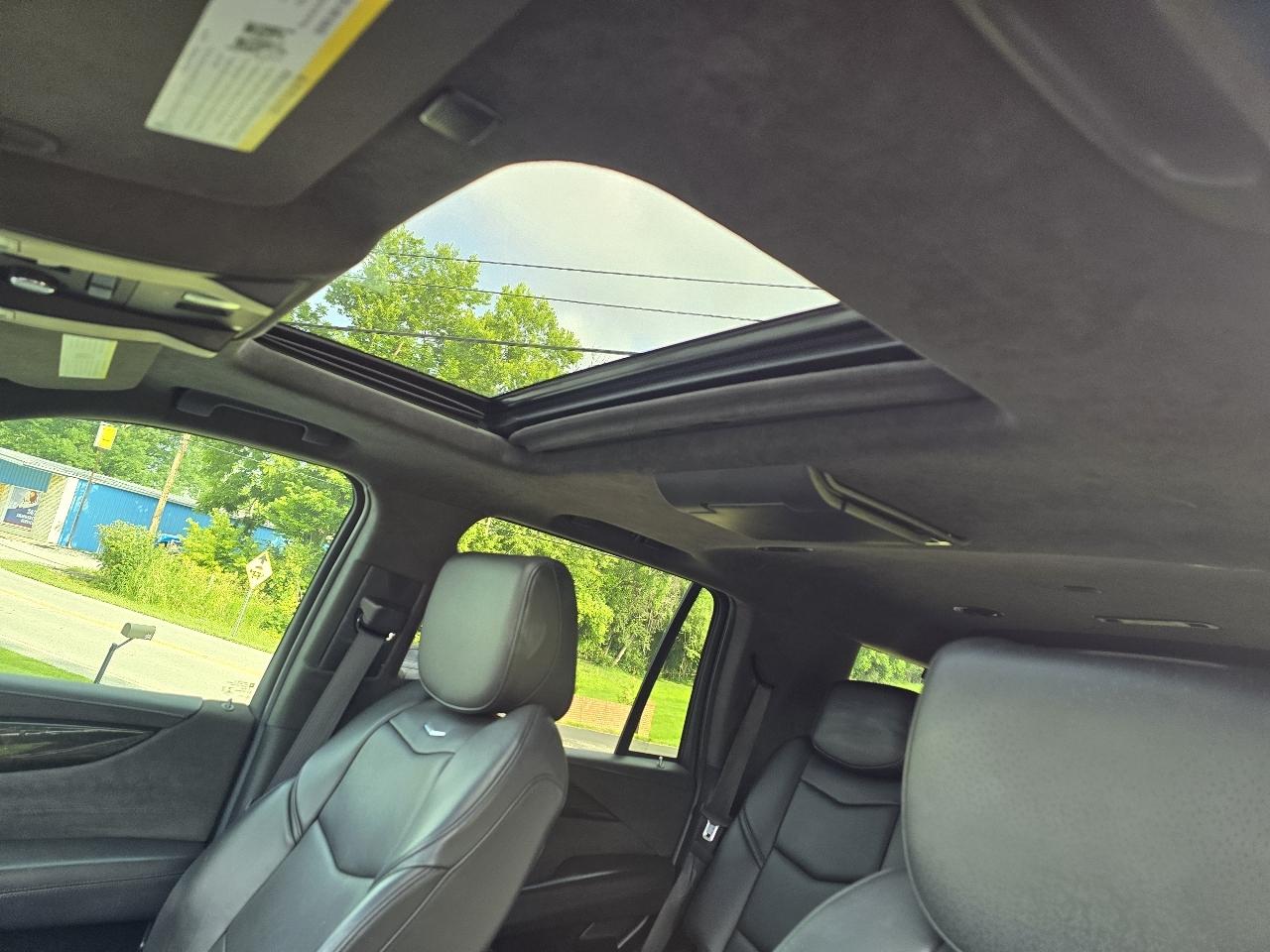 Cadillac Escalade Platinum 4WD 2019