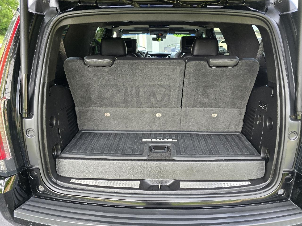 Cadillac Escalade Platinum 4WD 2019