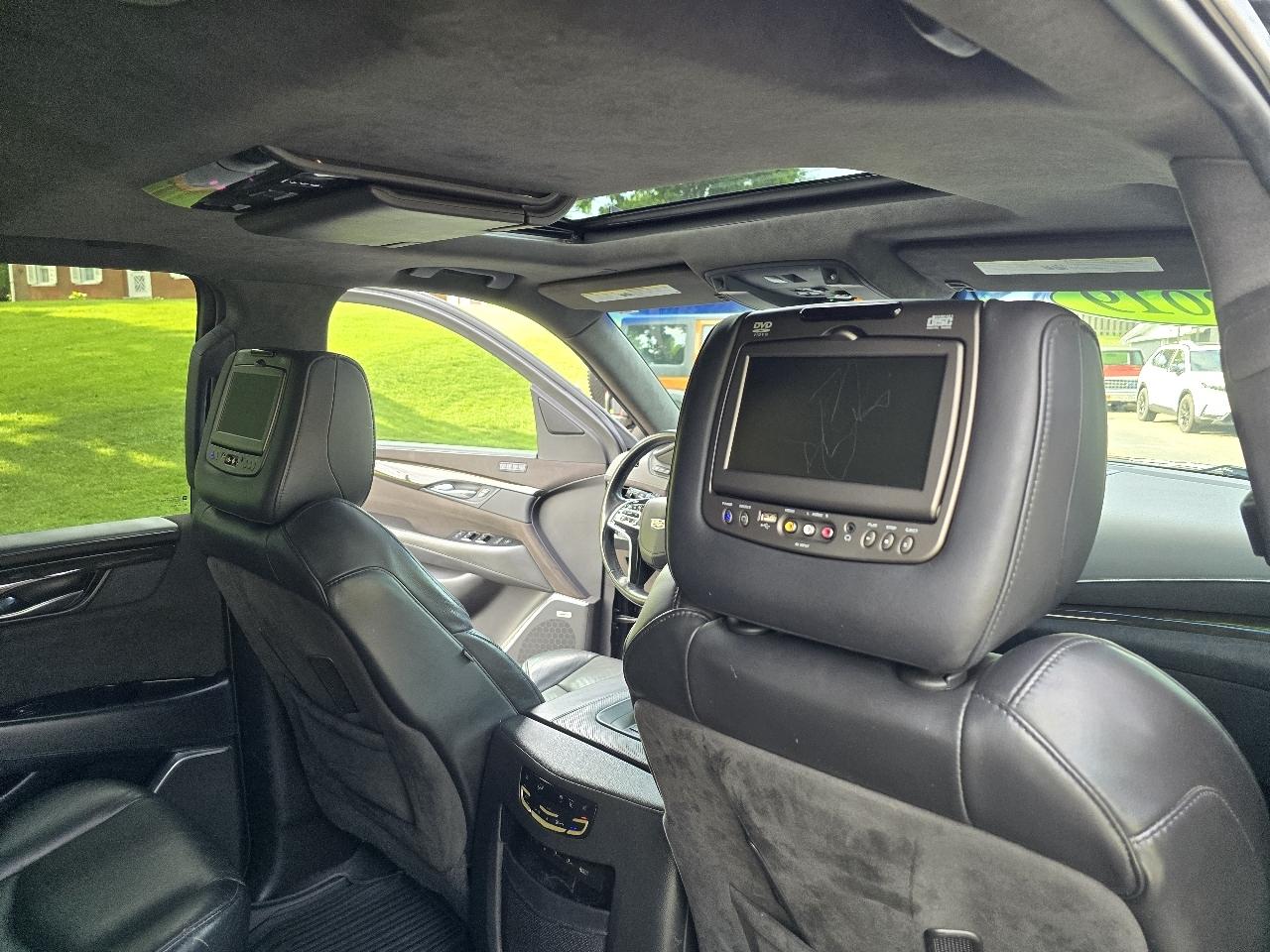 Cadillac Escalade Platinum 4WD 2019