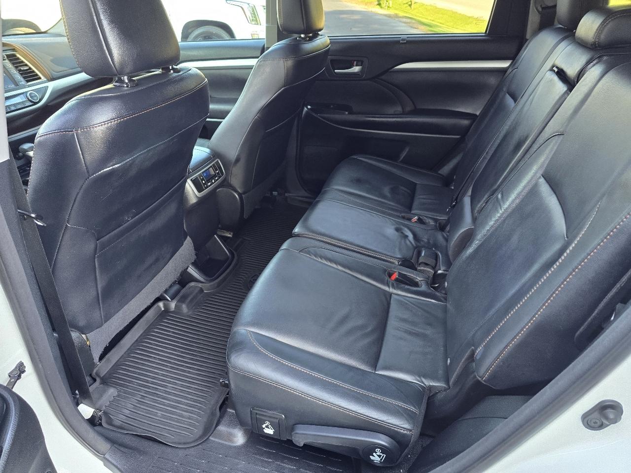 Toyota Highlander XLE AWD V6 2016