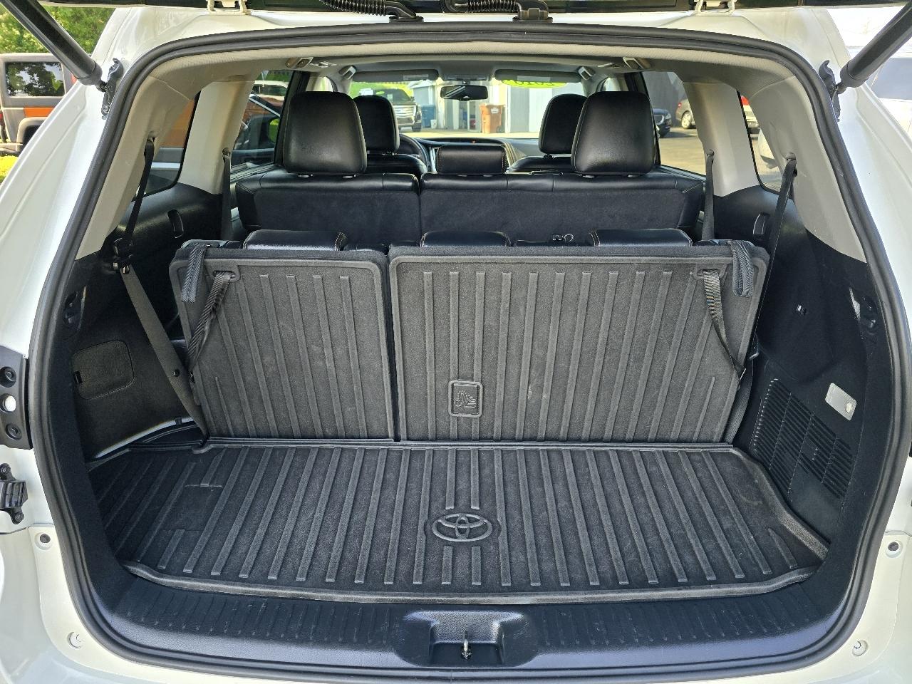 Toyota Highlander XLE AWD V6 2016