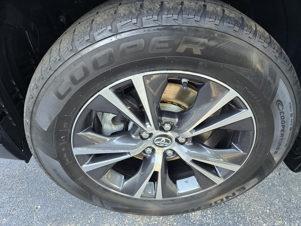 Toyota Highlander XLE AWD V6 2016