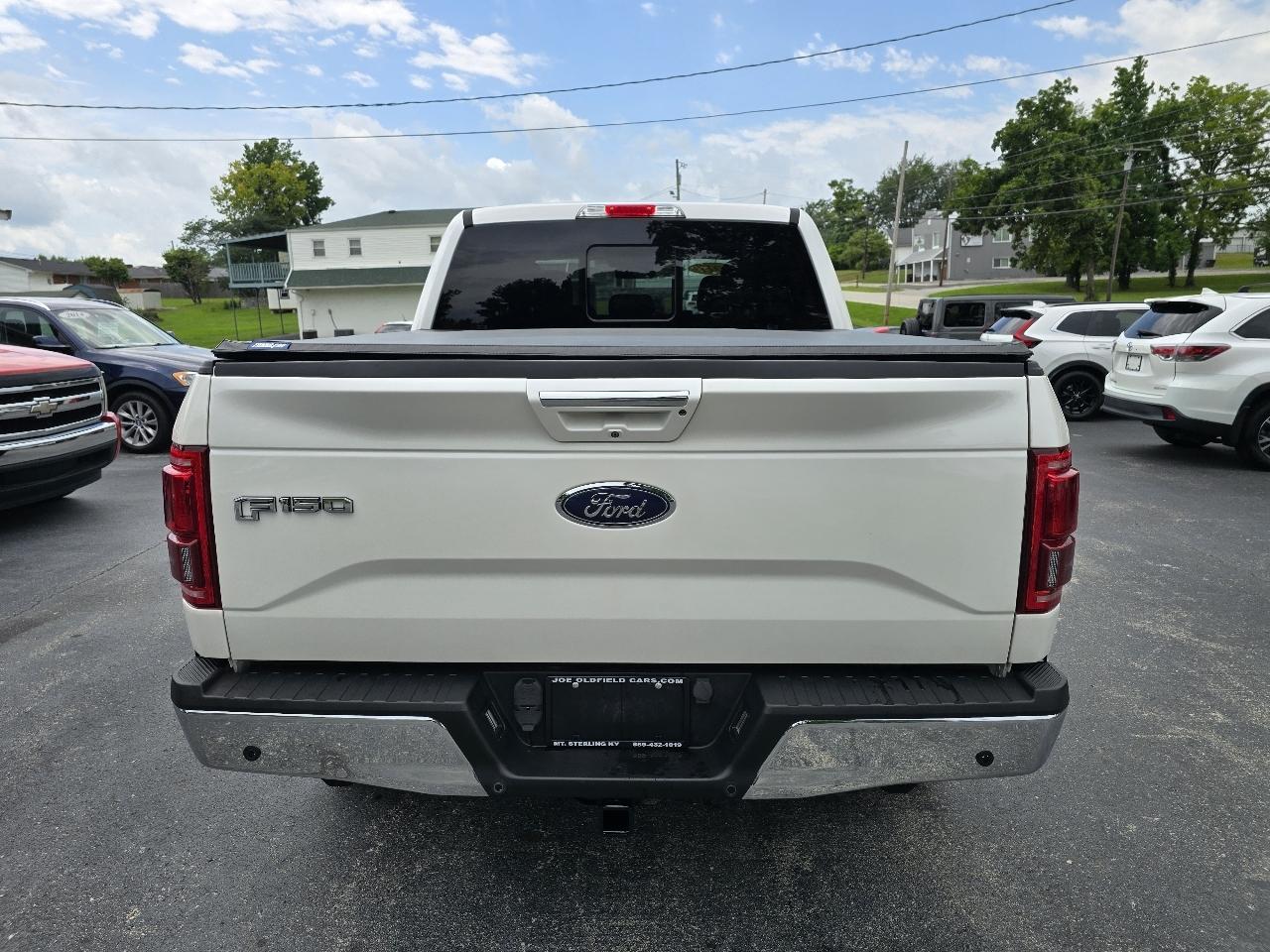 Ford F-150 4WD SuperCrew 145" Lariat 2016
