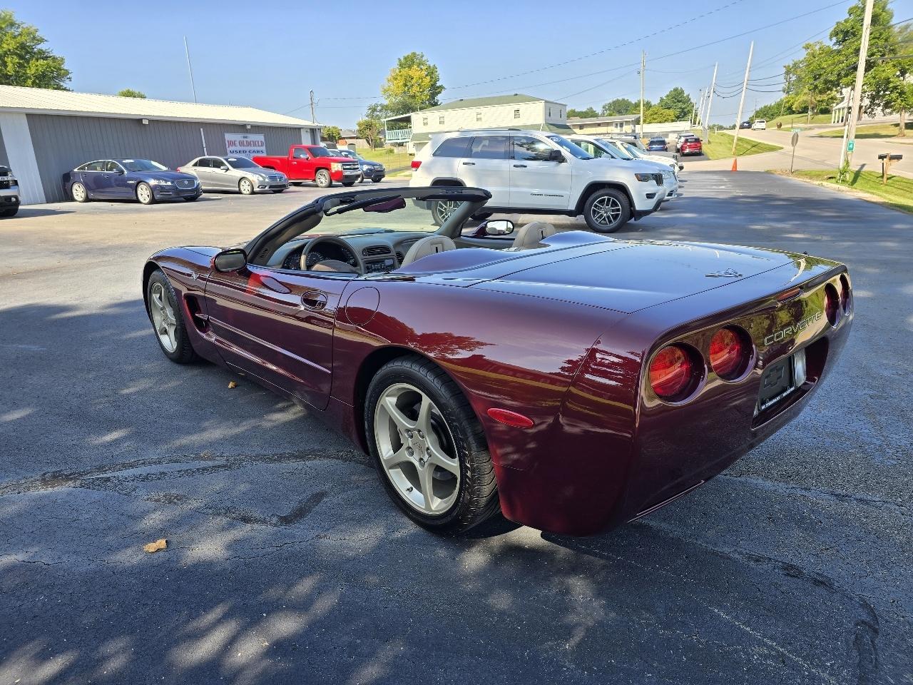 Chevrolet Corvette 2dr Conv w/2LT 2003