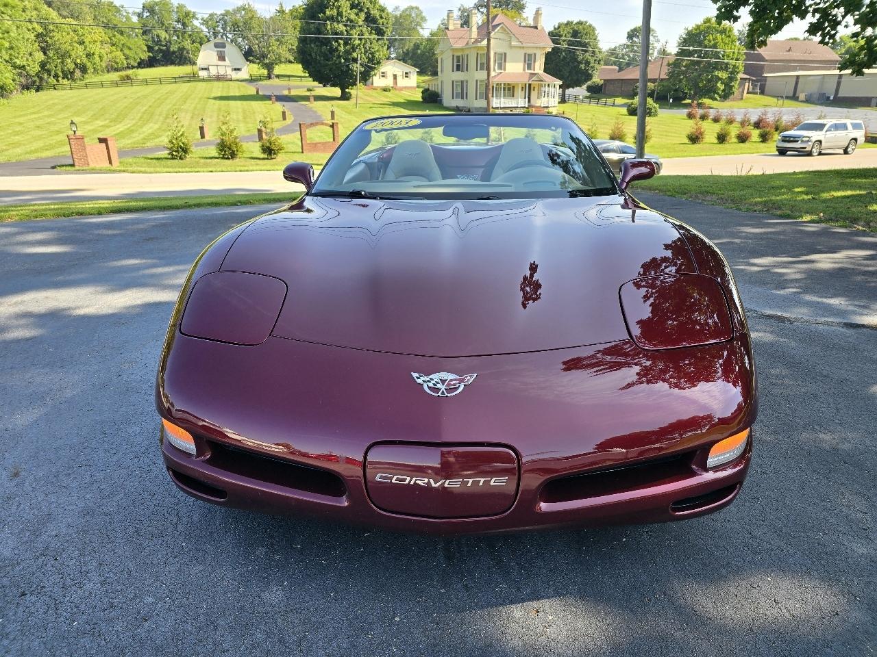 Chevrolet Corvette 2dr Conv w/2LT 2003