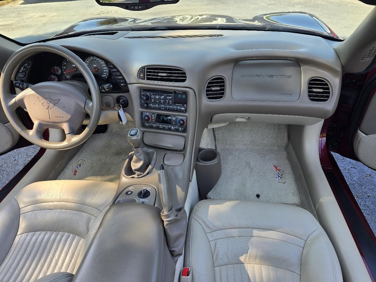 Chevrolet Corvette 2dr Conv w/2LT 2003