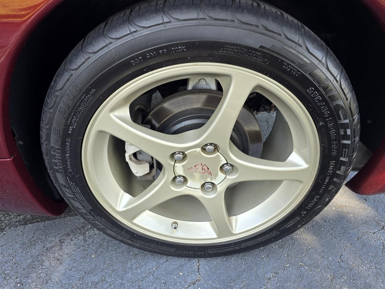 Chevrolet Corvette 2dr Conv w/2LT 2003