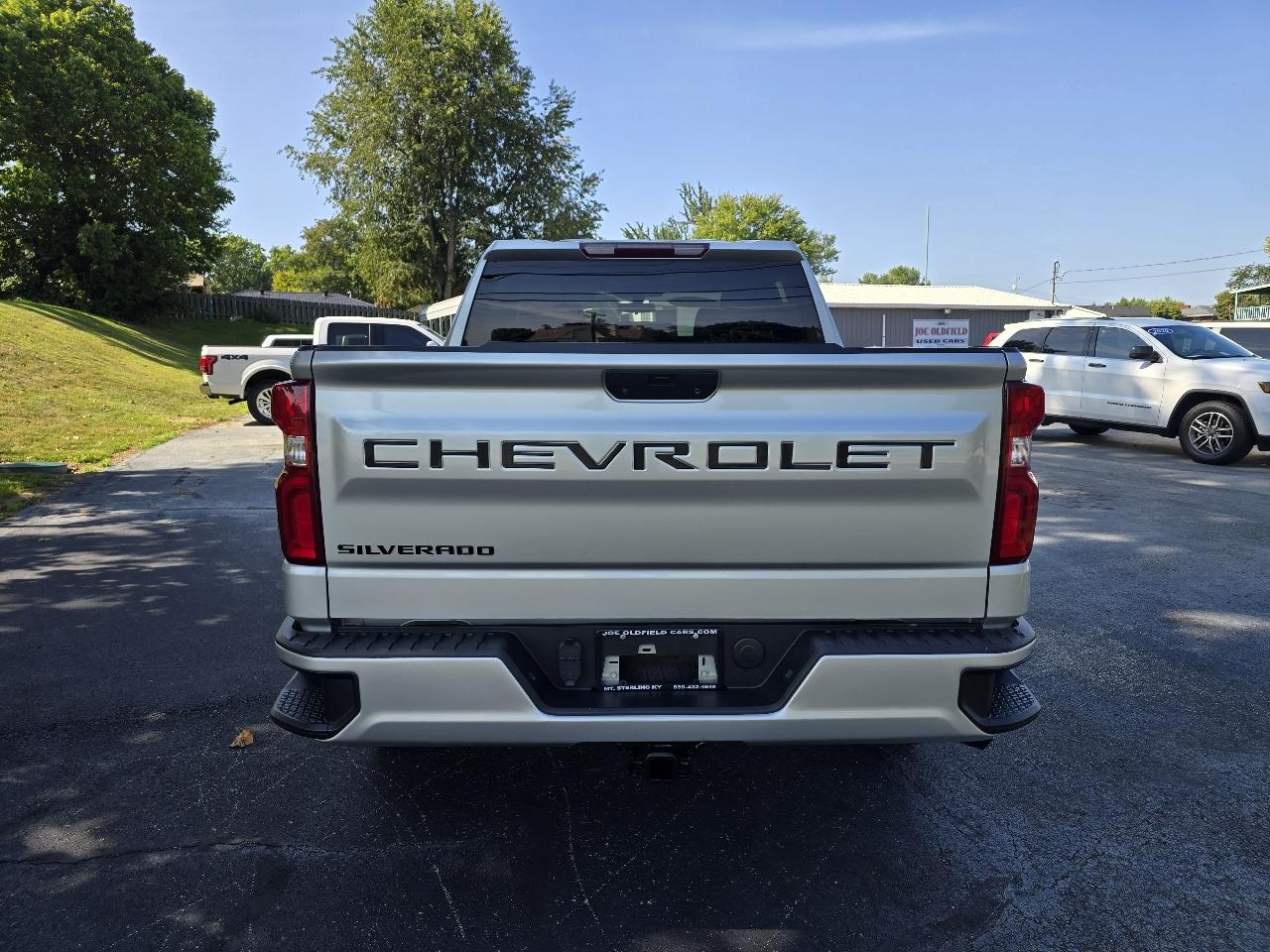 Chevrolet Silverado 1500 4WD Crew Cab 143.5" Custom 2021