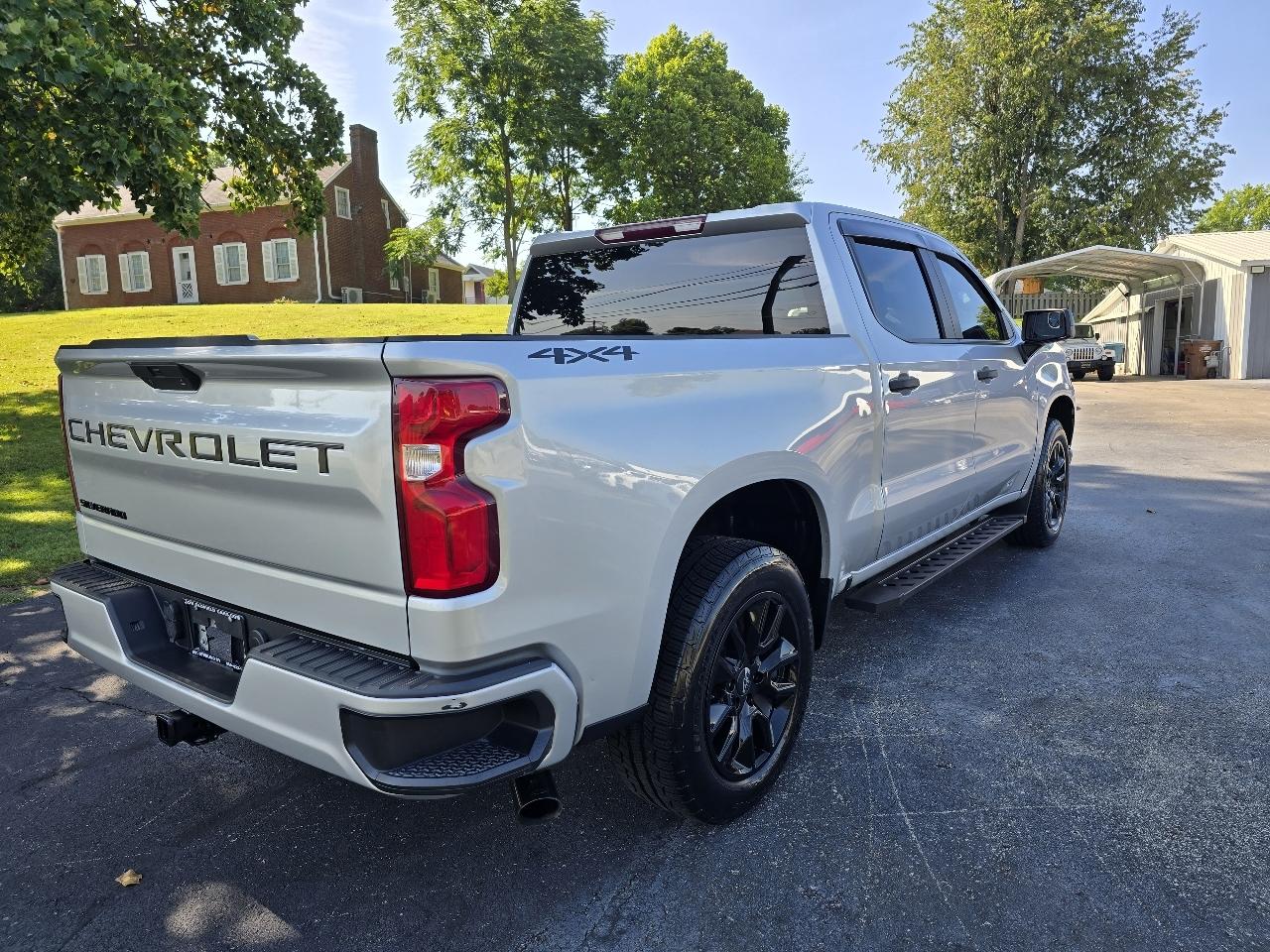 Chevrolet Silverado 1500 4WD Crew Cab 143.5" Custom 2021