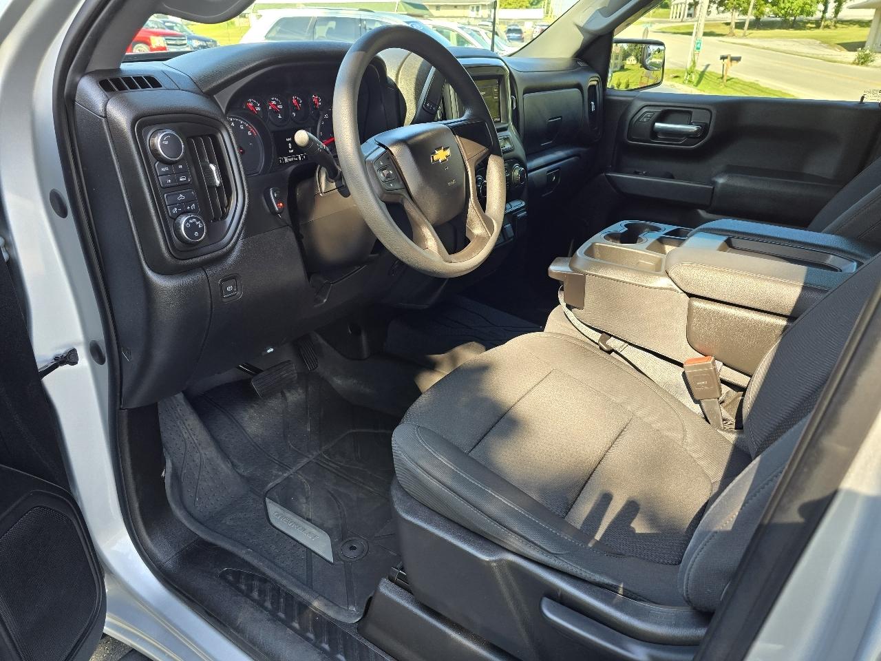 Chevrolet Silverado 1500 4WD Crew Cab 143.5" Custom 2021