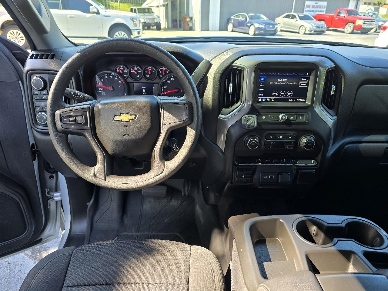Chevrolet Silverado 1500 4WD Crew Cab 143.5" Custom 2021
