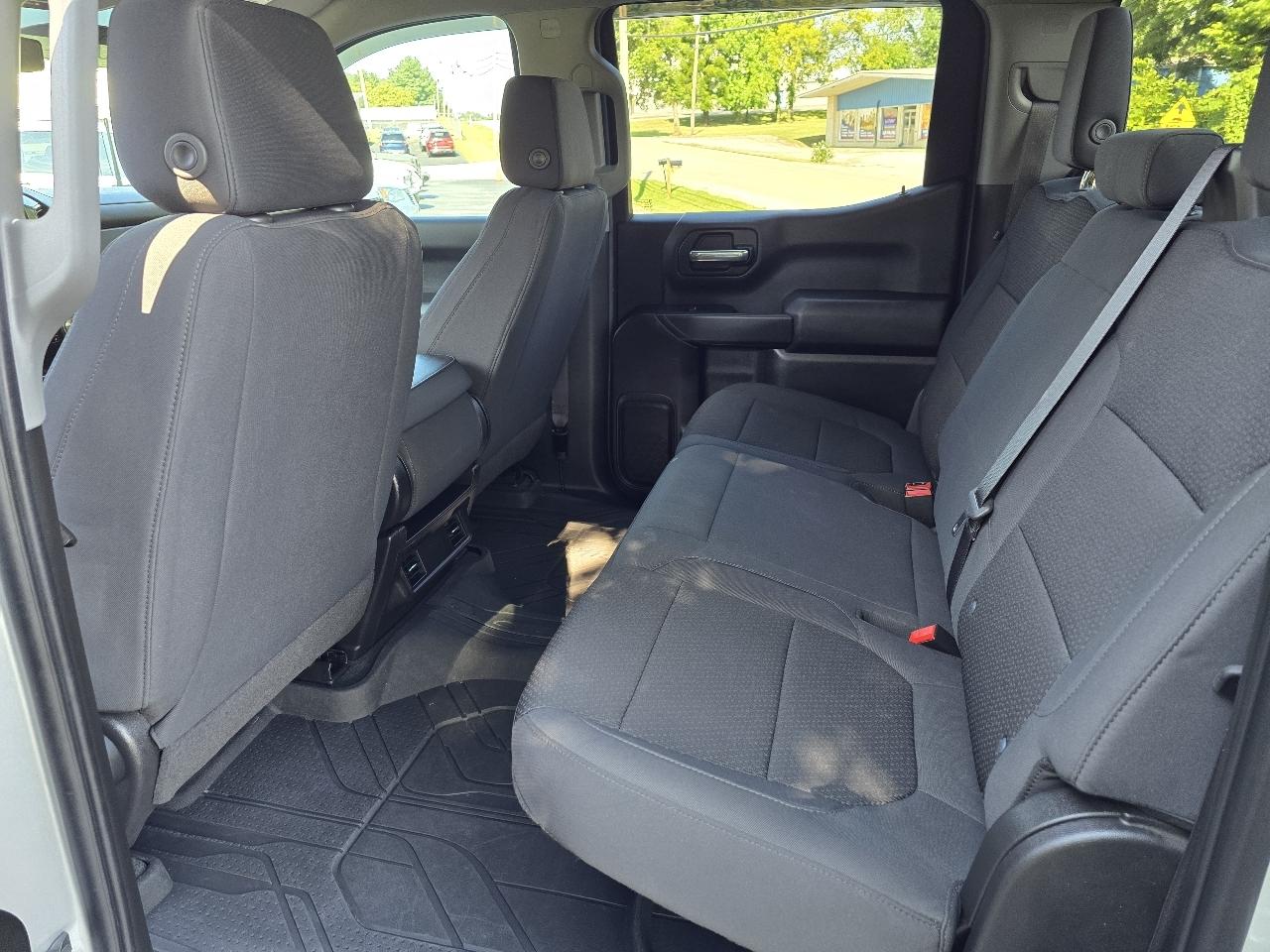 Chevrolet Silverado 1500 4WD Crew Cab 143.5" Custom 2021
