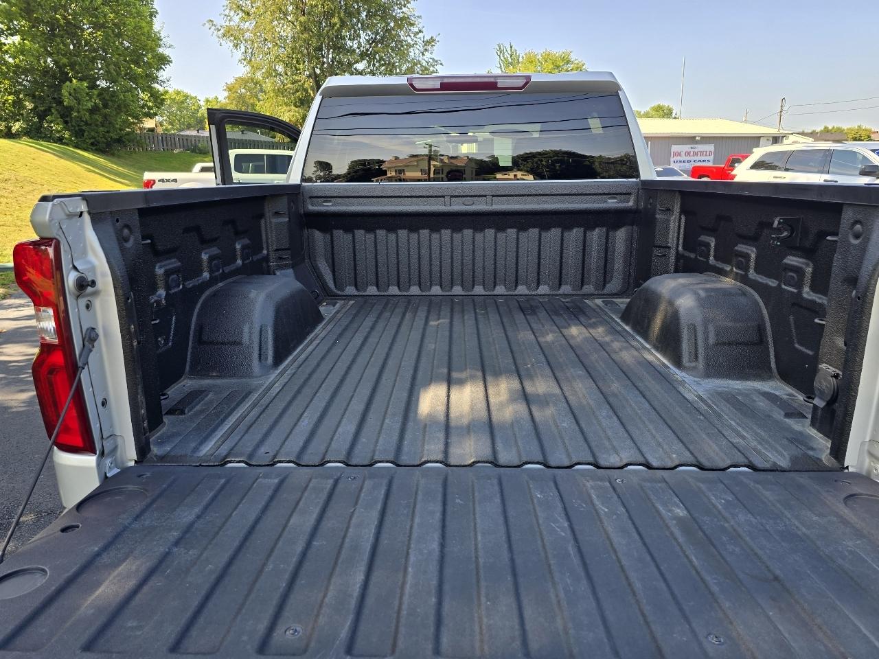 Chevrolet Silverado 1500 4WD Crew Cab 143.5" Custom 2021