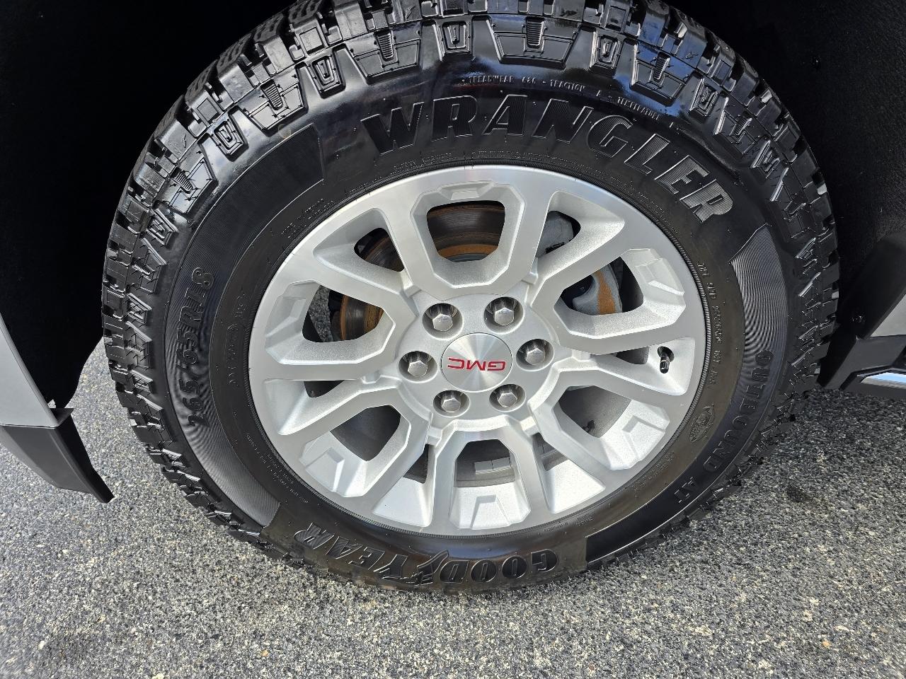 GMC Yukon XL SLT 4WD 2017