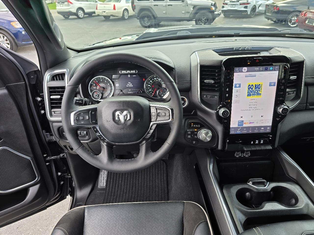 RAM 1500 Laramie Crew Cab SWB 4WD 2025