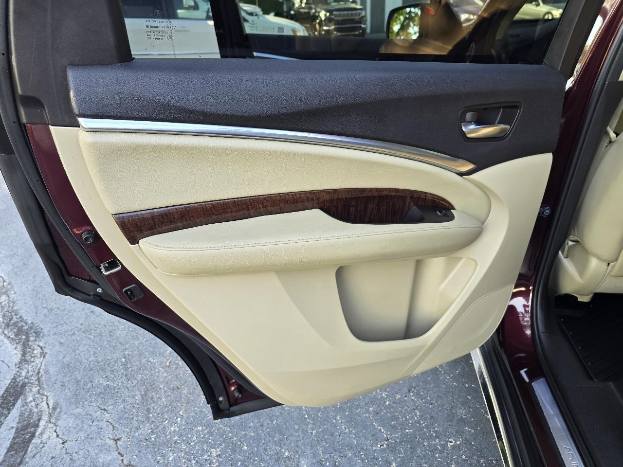 Acura MDX SH-AWD 9-Spd AT w/Tech Package 2017