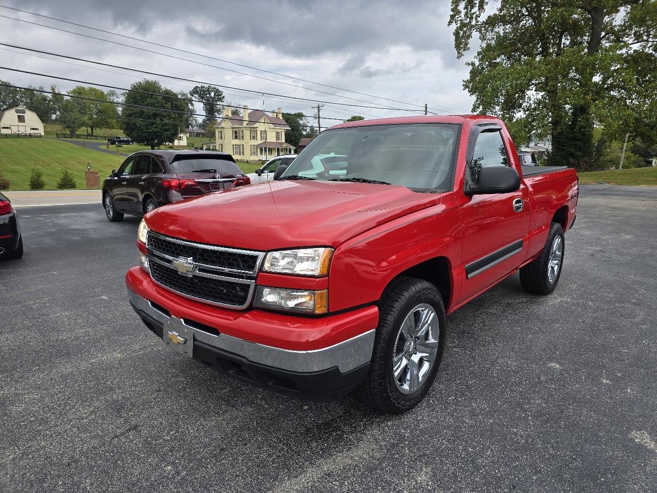 Chevrolet Silverado 1500 4WD Reg Cab 119.0" LT 2006