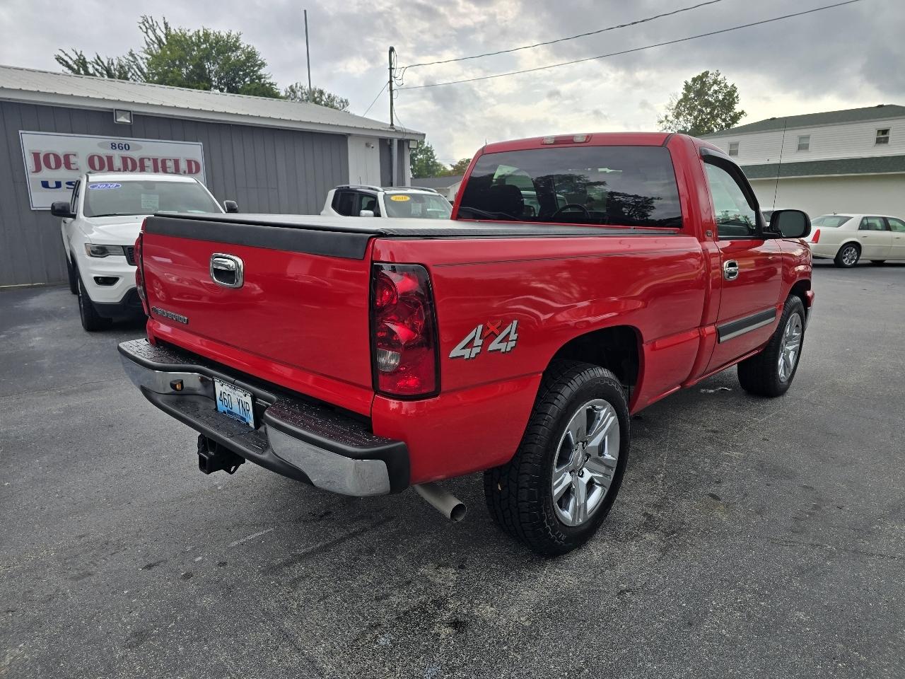 Chevrolet Silverado 1500 4WD Reg Cab 119.0" LT 2006