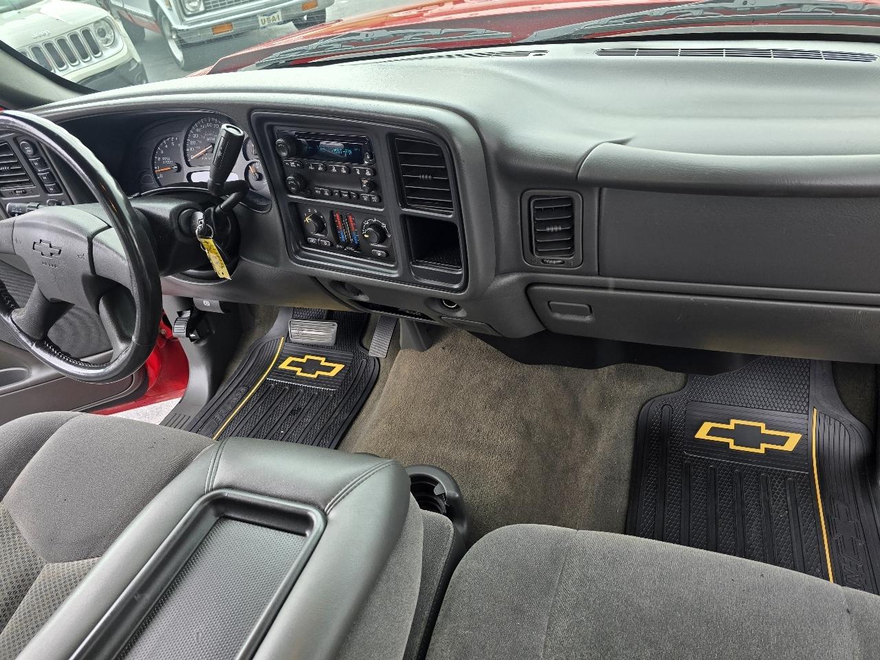 Chevrolet Silverado 1500 4WD Reg Cab 119.0" LT 2006