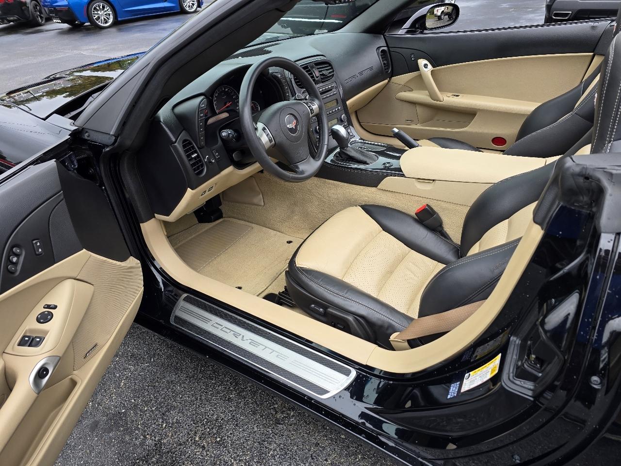 Chevrolet Corvette Premium Convertible 3LT 2011