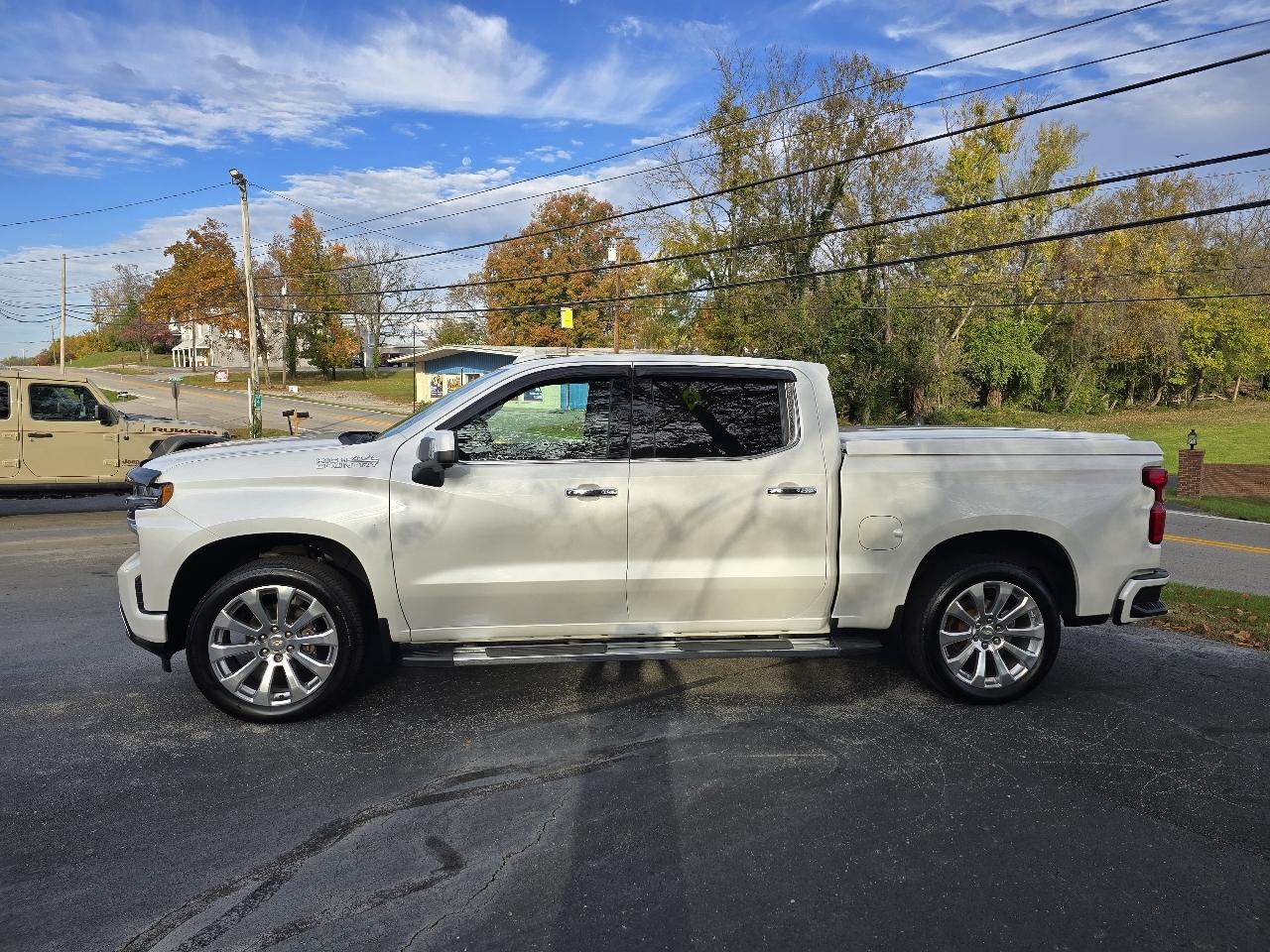 Chevrolet Silverado 1500 4WD Crew Cab 143.5" High Country 2019