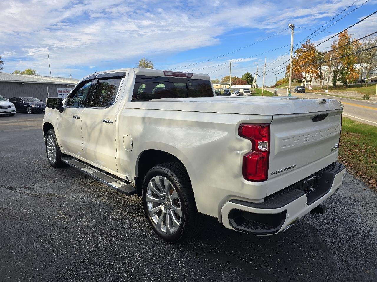 Chevrolet Silverado 1500 4WD Crew Cab 143.5" High Country 2019