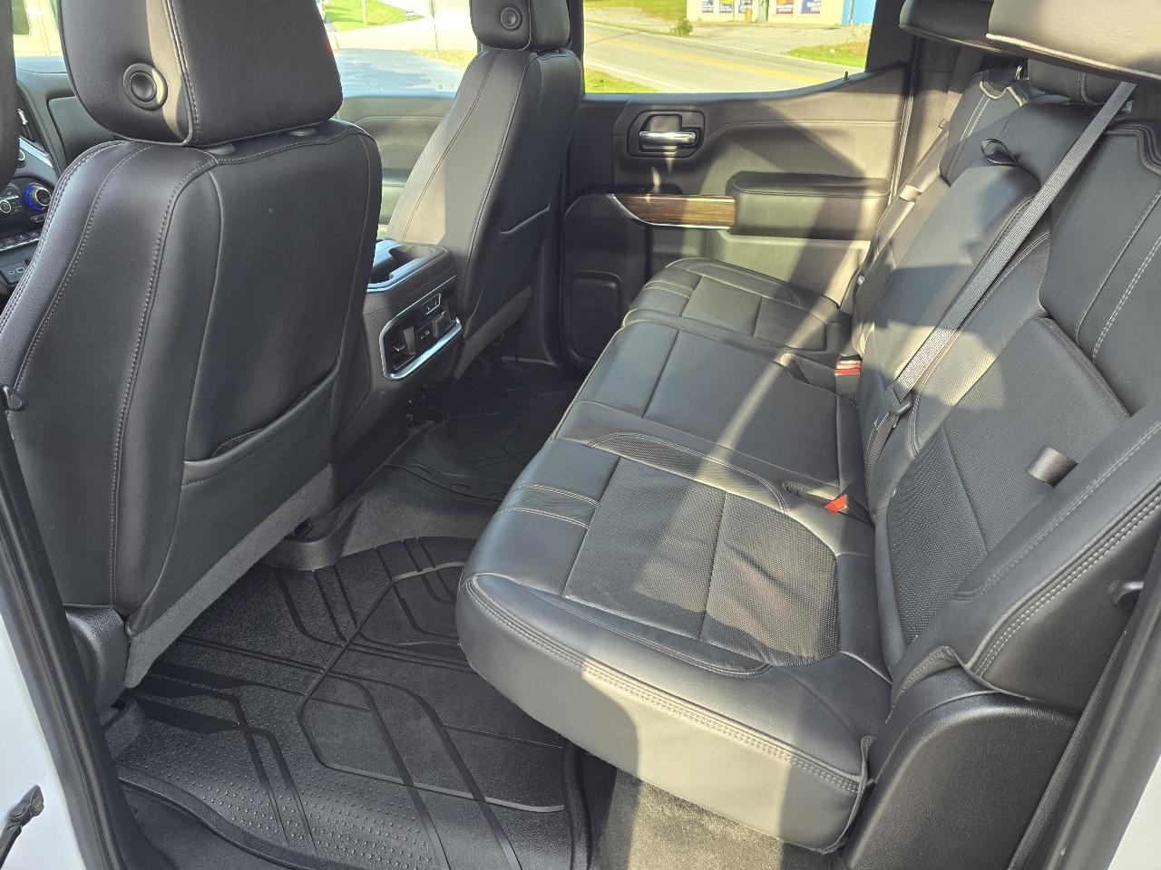 Chevrolet Silverado 1500 4WD Crew Cab 143.5" High Country 2019