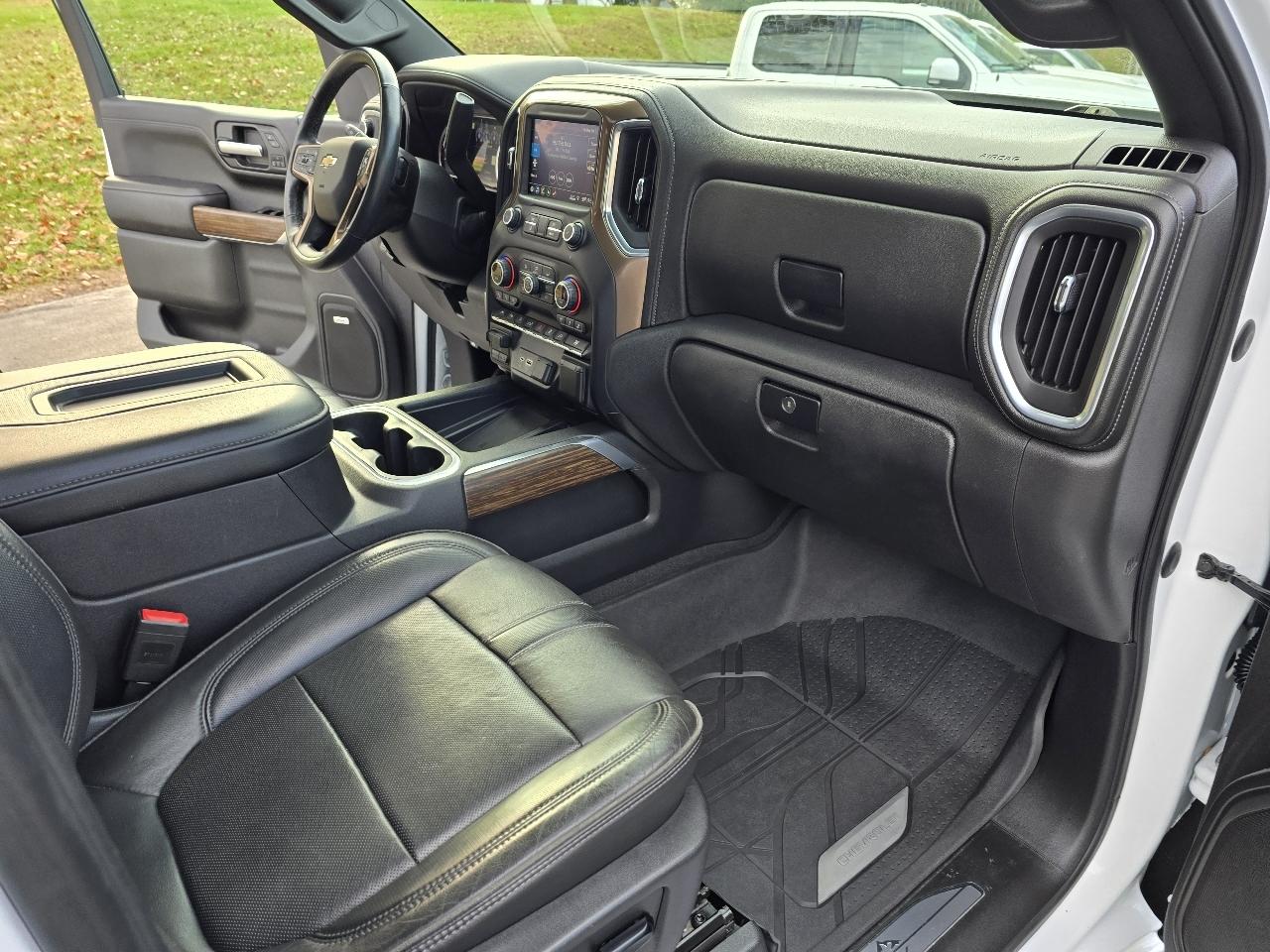 Chevrolet Silverado 1500 4WD Crew Cab 143.5" High Country 2019