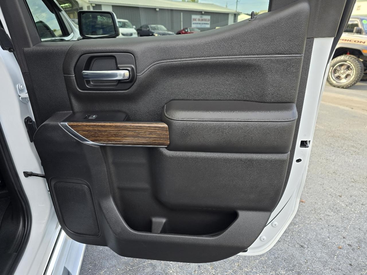 Chevrolet Silverado 1500 4WD Crew Cab 143.5" High Country 2019