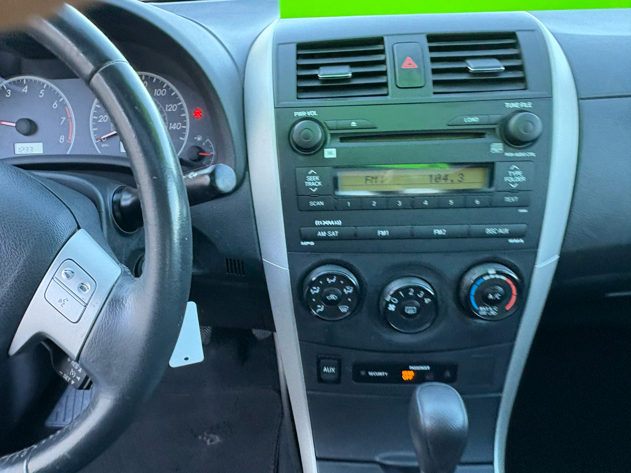 Toyota Corolla S 4-Speed AT 2009 Toyota Corolla S 4-Speed AT 2009