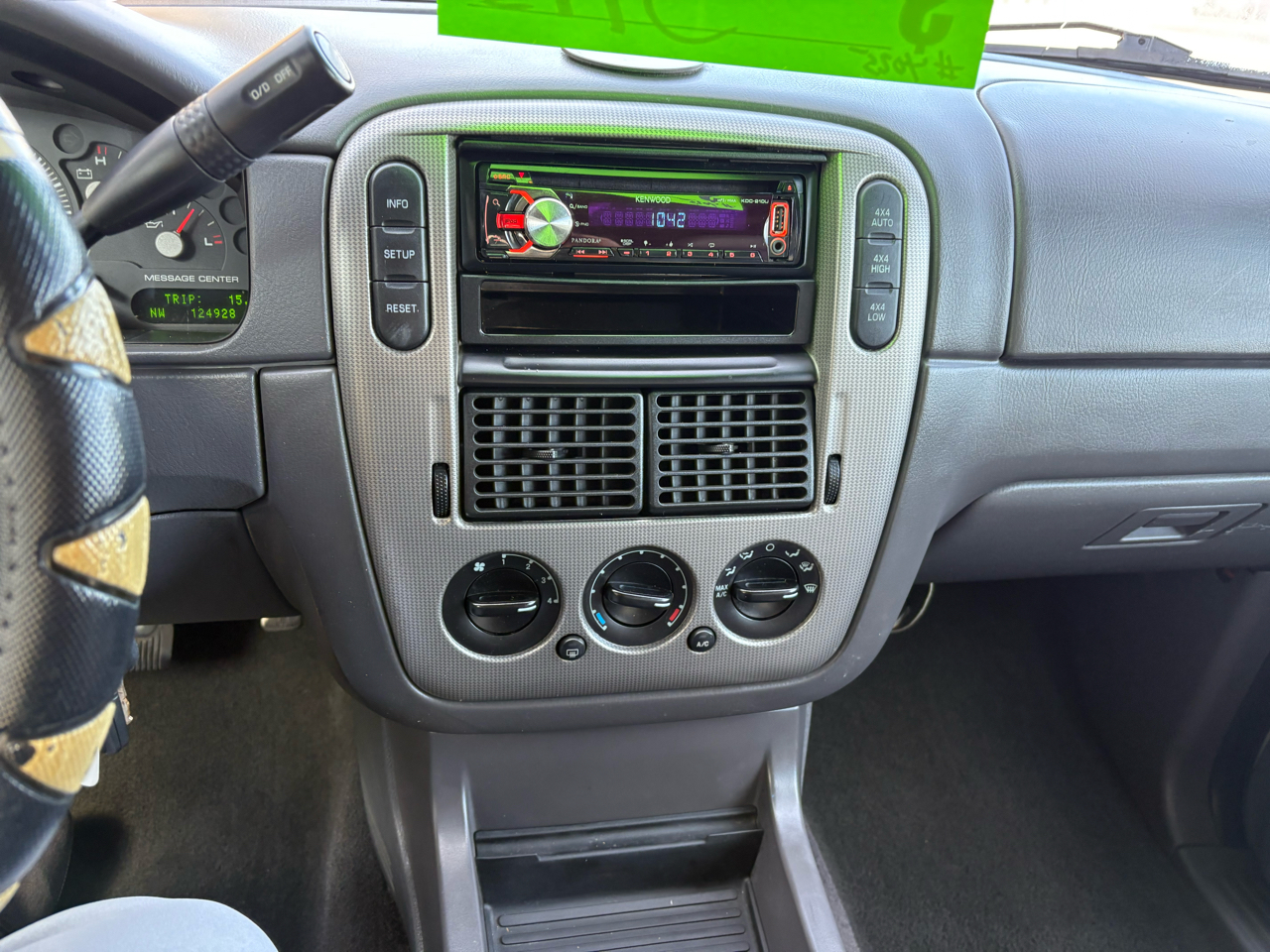 Ford Explorer XLT 4.0L 4WD 2005