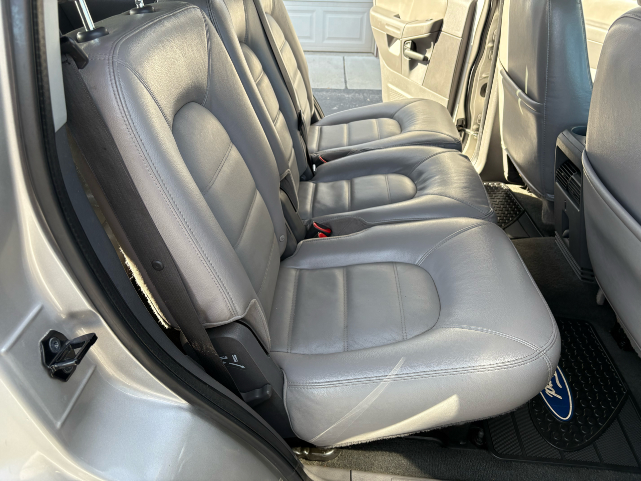 Ford Explorer XLT 4.0L 4WD 2005